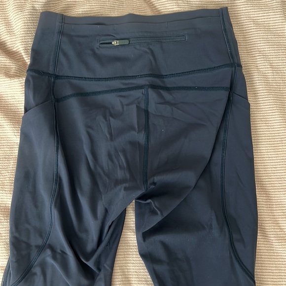 Lululemon - Mesh Legging with Pocket - Picture 2 of 2